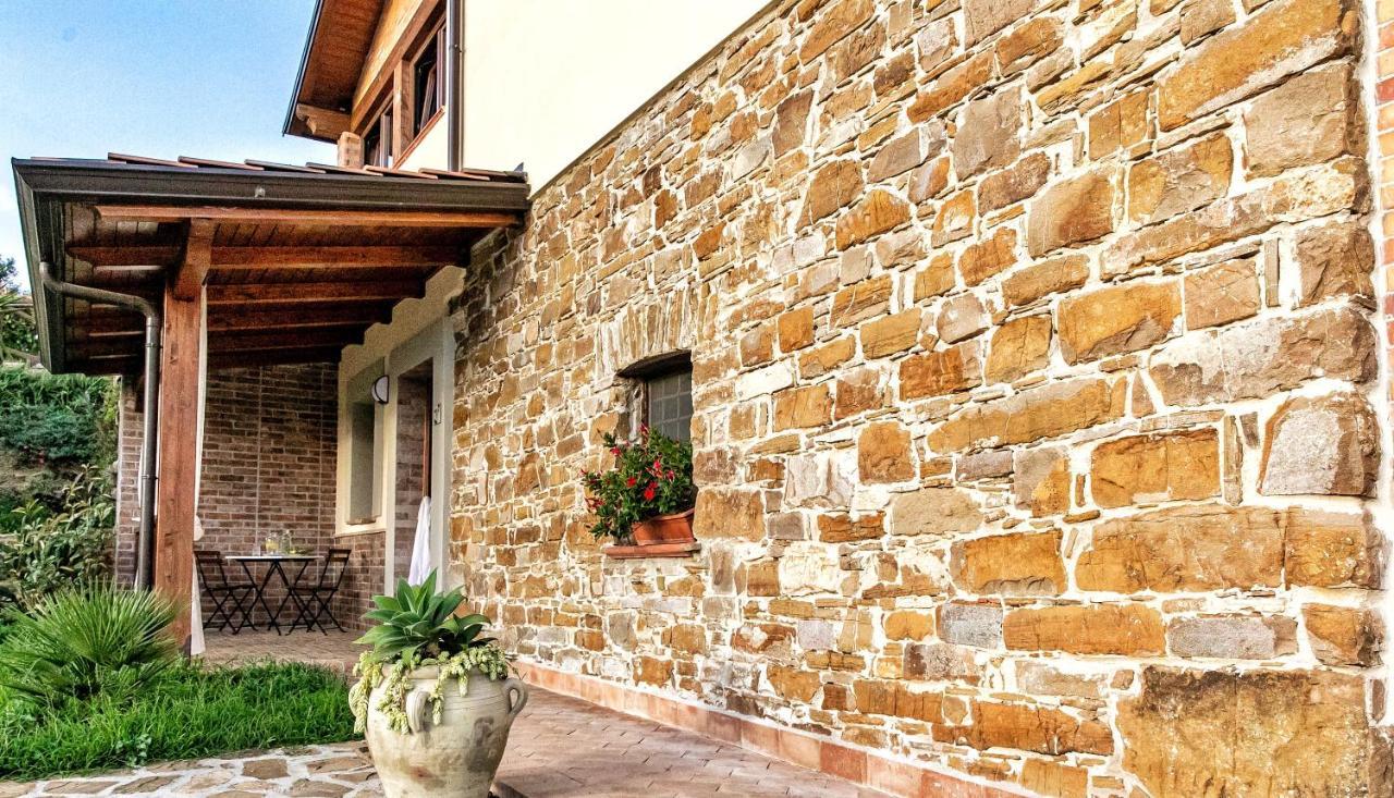 Il Mandorlo Fiorito Bed And Breakfast Ogliastro Cilento Exteriör bild