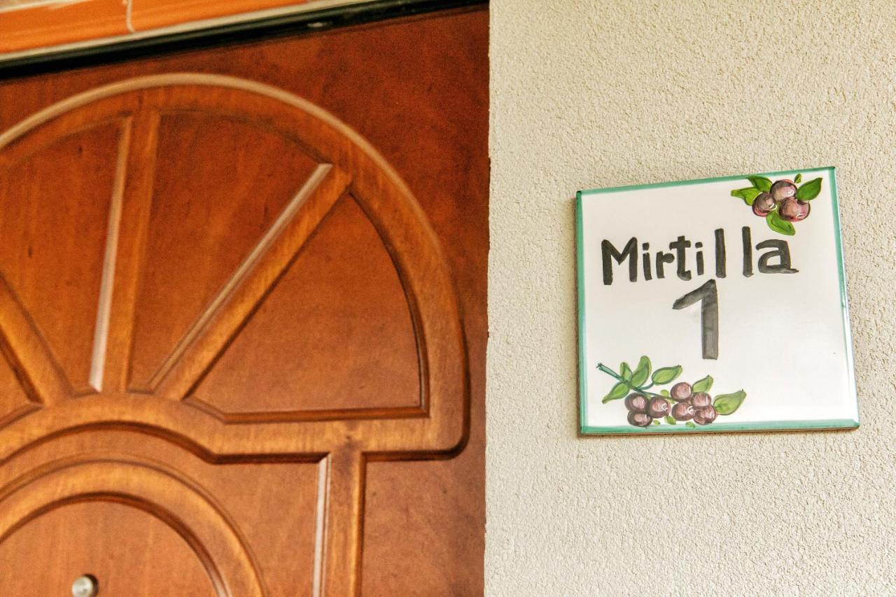 Il Mandorlo Fiorito Bed And Breakfast Ogliastro Cilento Exteriör bild